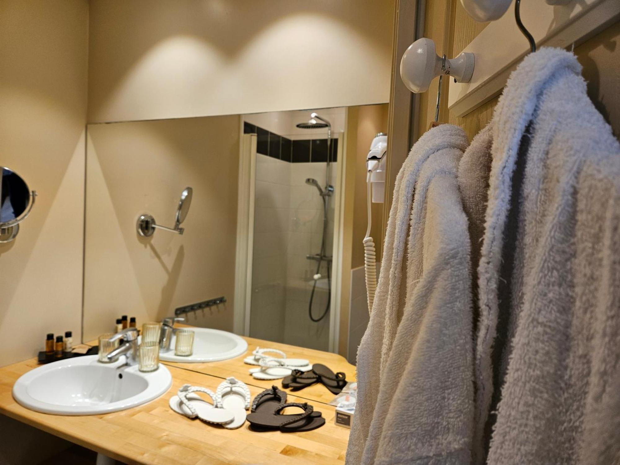 La Fraichette-Hotel & Spa La Riviere-Saint-Sauveur ภายนอก รูปภาพ
